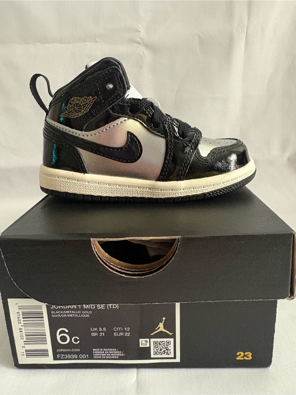 Jordan Kids Sneakers - Black/Metallic Gold